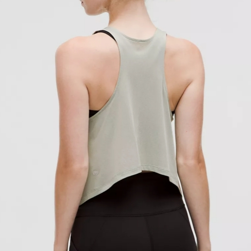 Lululemon Lightweight Training Racerback Tank - Picture 2 of 8